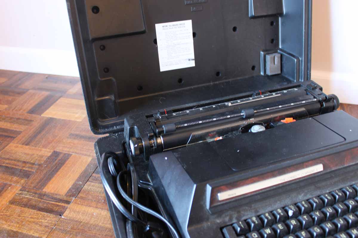 Vintage Sears Correct-O-Sphere 1 Electric Typewriter