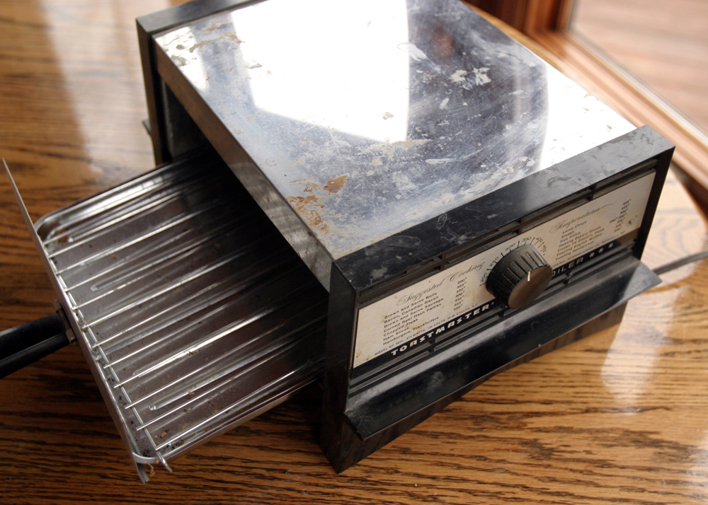 Assortment of Small Appliances