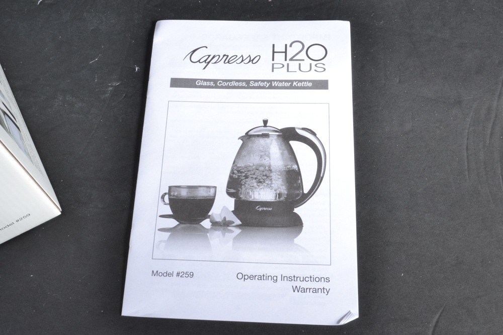 Capresso H2O Plus Cordless Glass Water Kettle