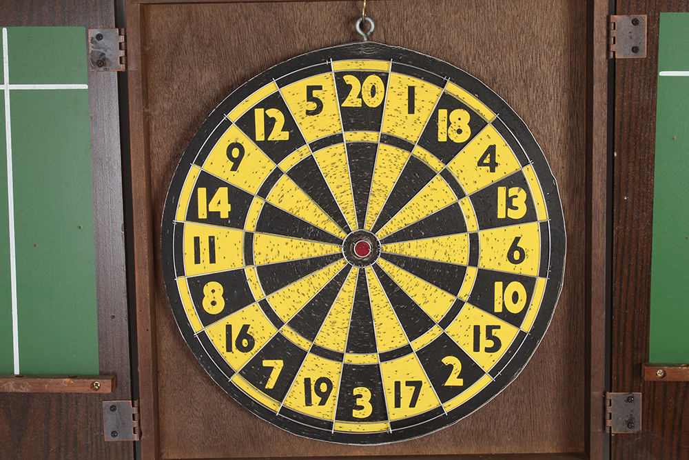 Vintage Lord of Arms Dartboard