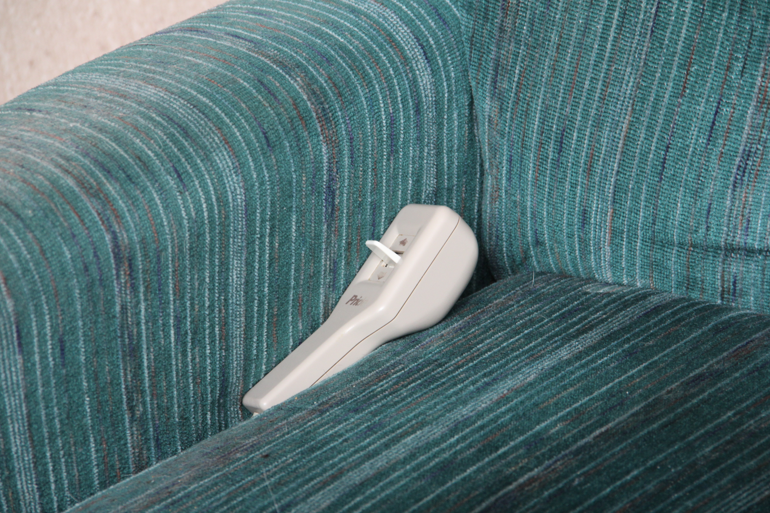 Pride Brand Easy Lift Recliner