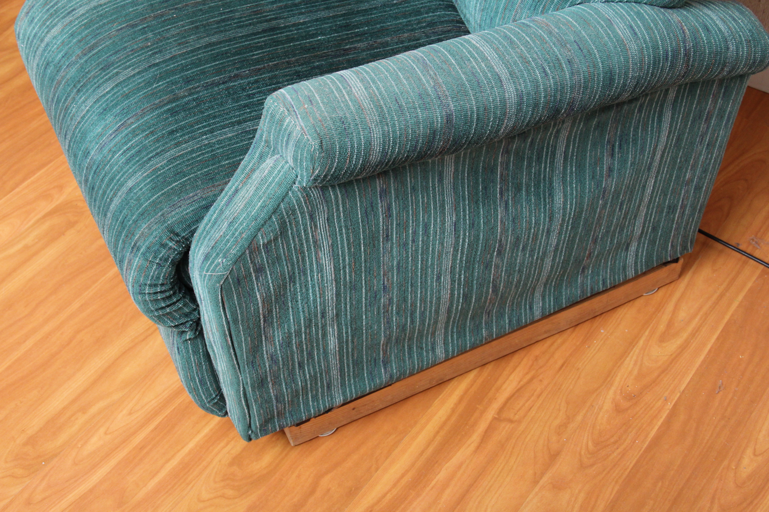 Pride Brand Easy Lift Recliner