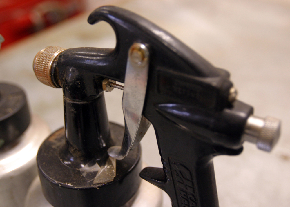 Pair of Campbell Hausfeld All Purpose Spray Guns