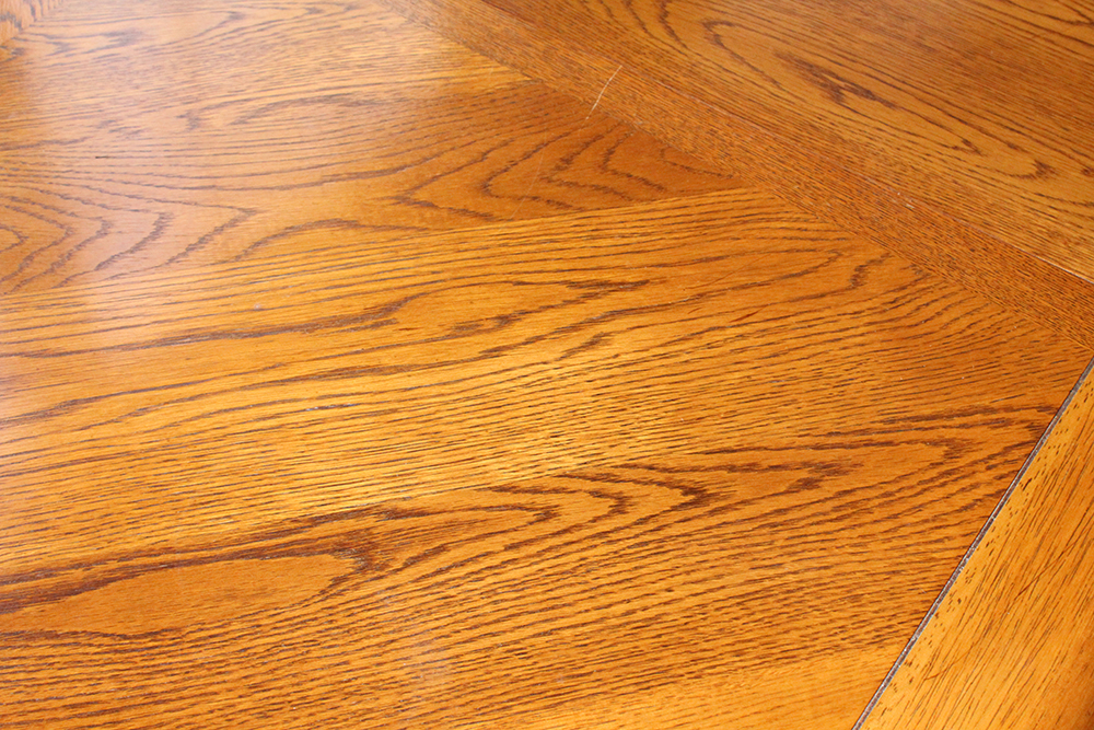 Universal Furniture Oak Dining Room Table