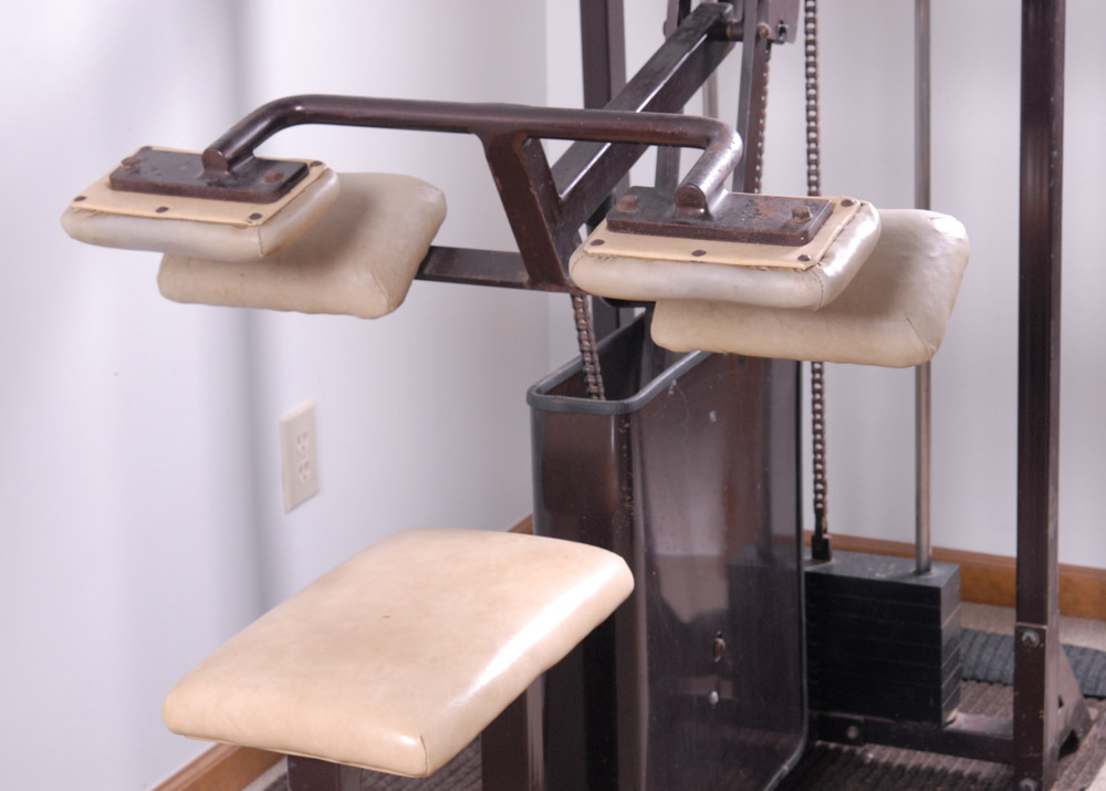 Vintage Nautilus Shrug Machine