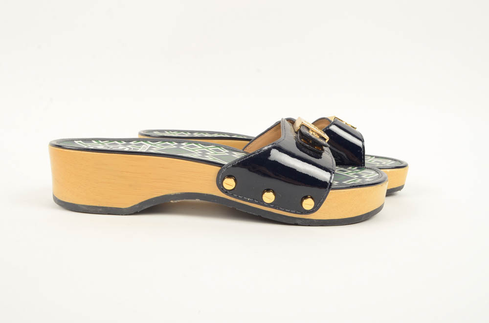 Pair of Tory Burch Sandals Size 6