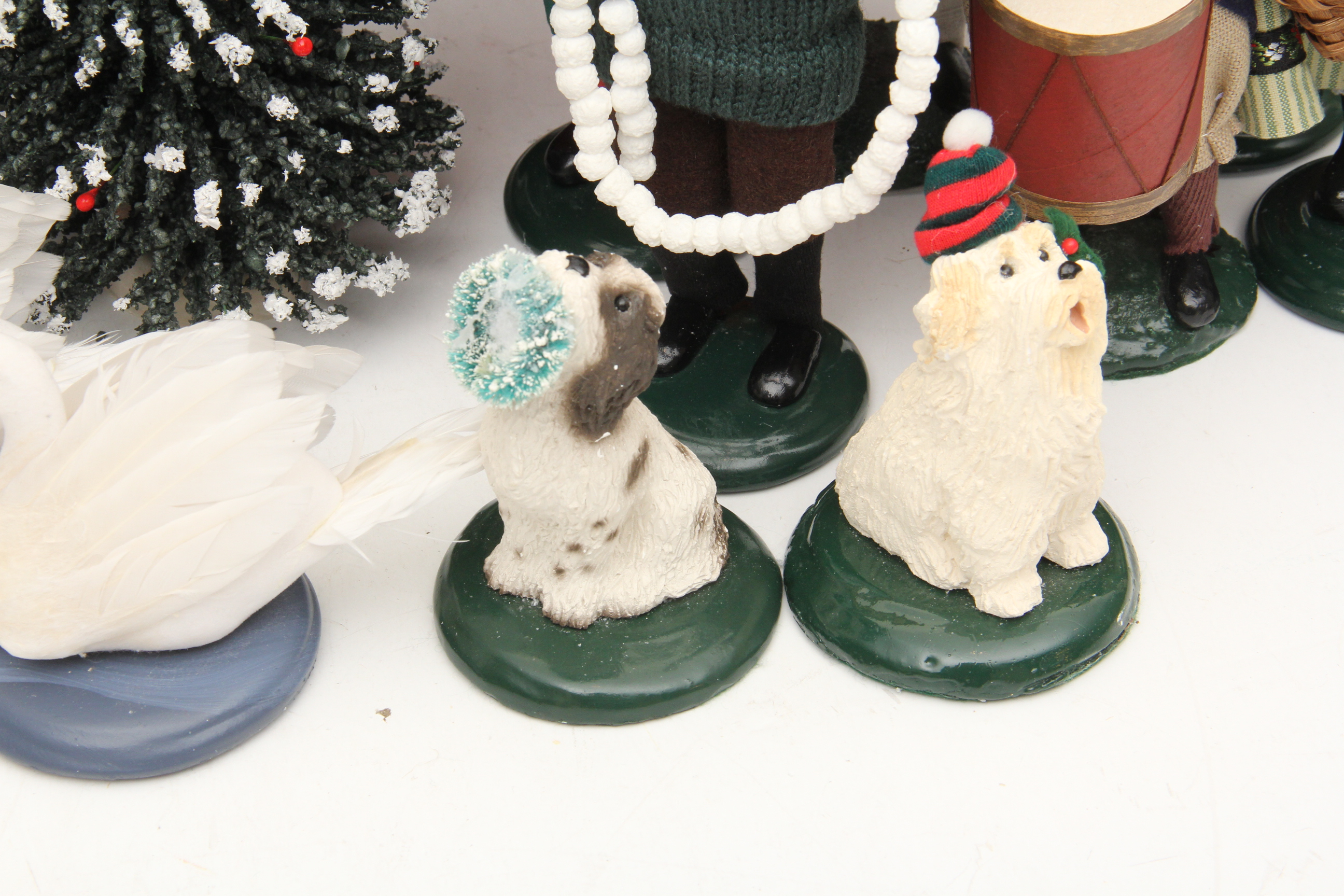 Byers Choice Christmas Carolers Collection