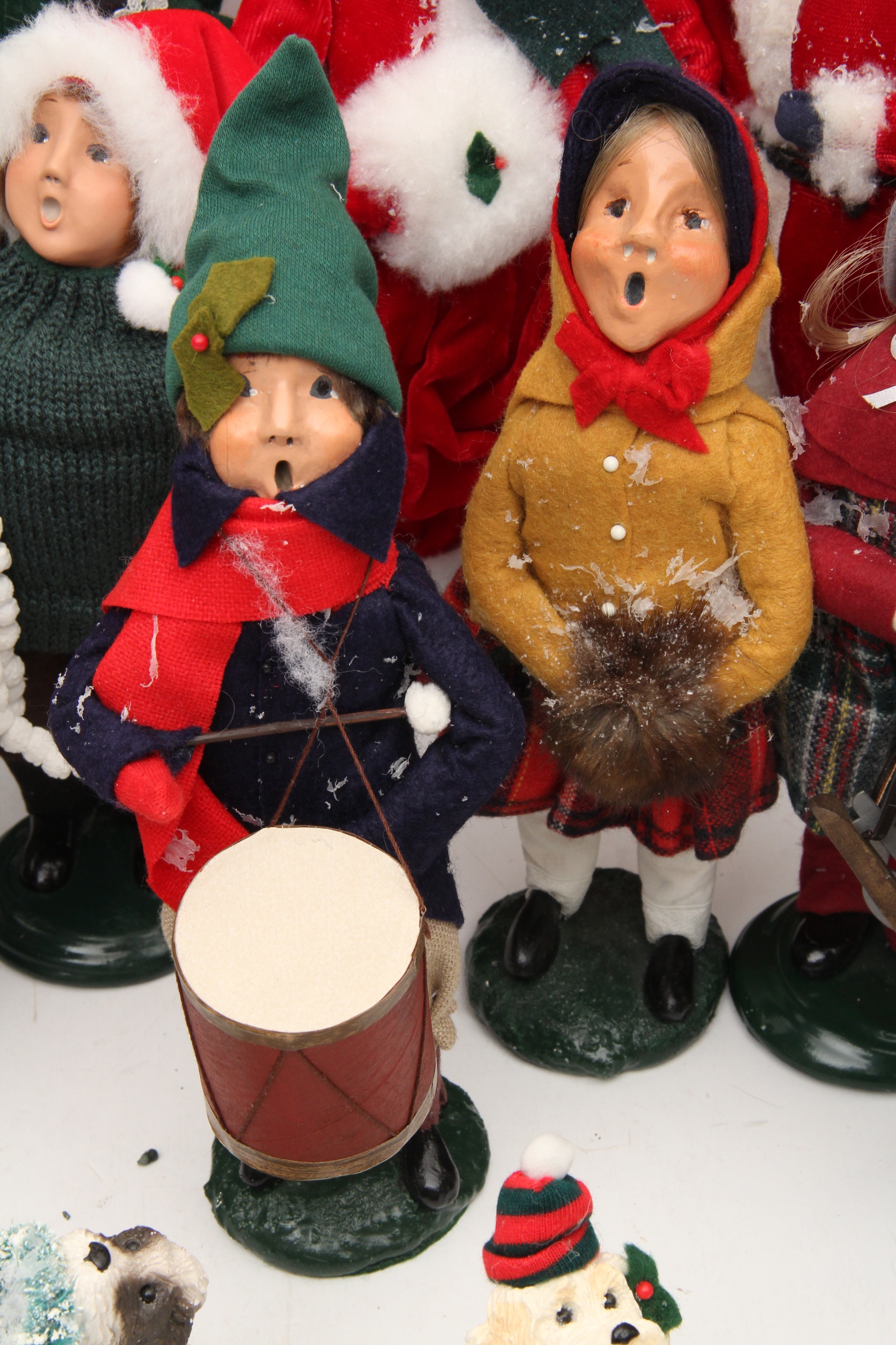Byers Choice Christmas Carolers Collection
