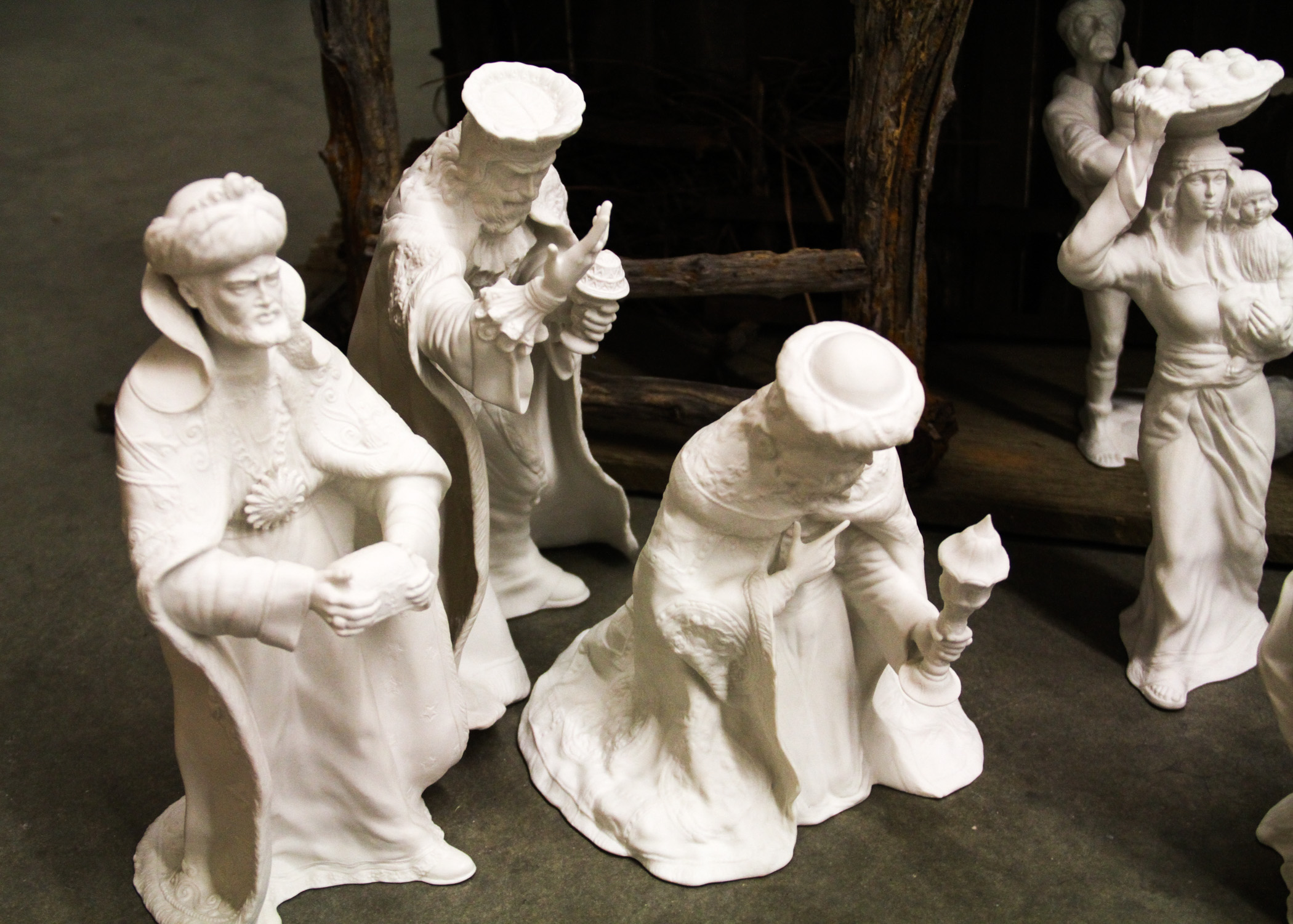 Complete Nativity Scene With Manger and Boehm Porcelain Figurines