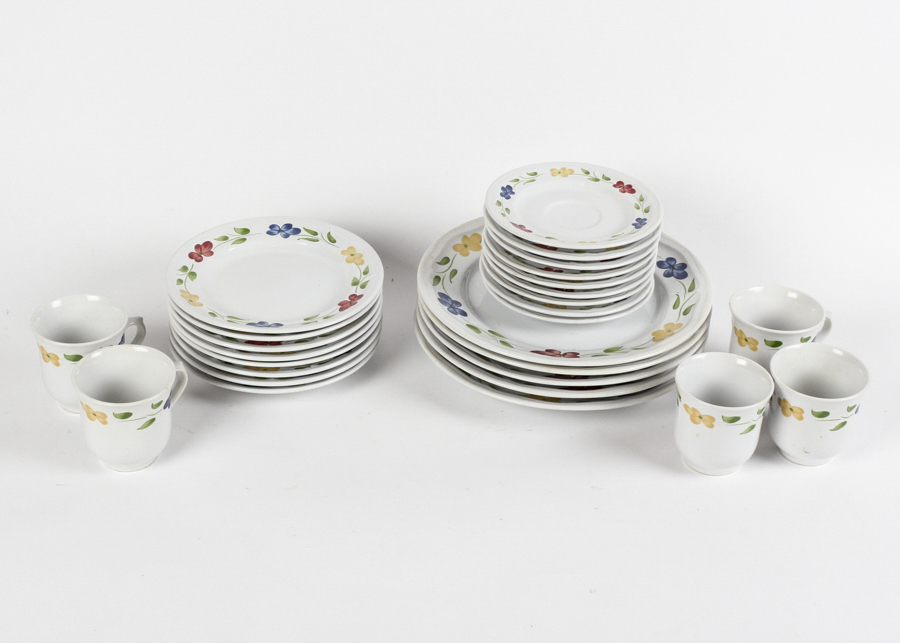 Lorraine Stoneware Floral Dishware