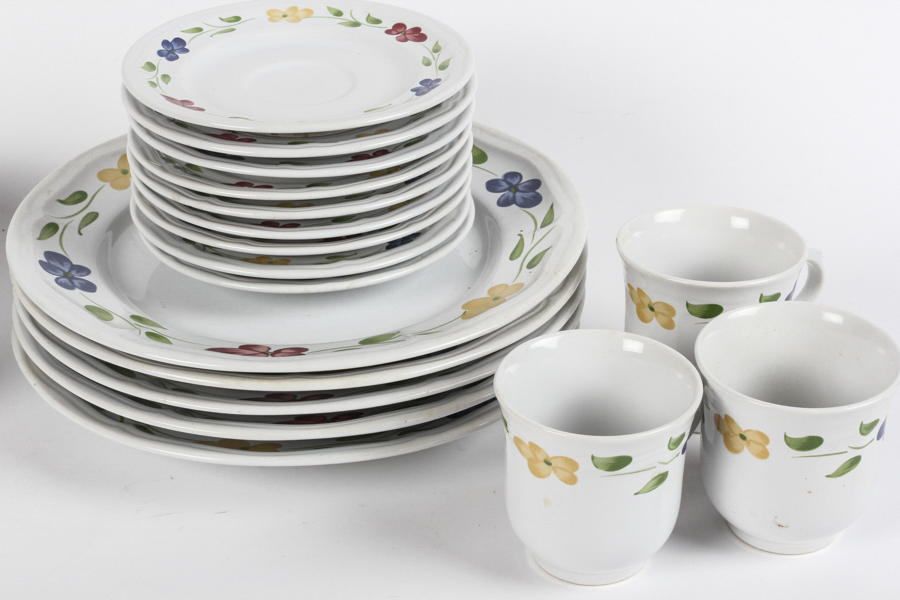 Lorraine Stoneware Floral Dishware