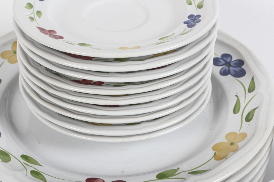 Lorraine Stoneware Floral Dishware
