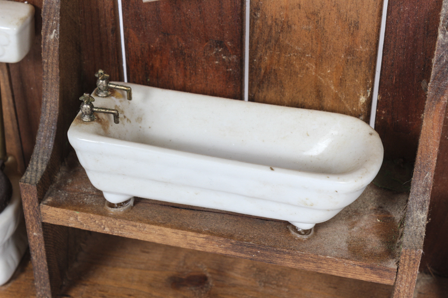 Vintage Doll Bathroom Set