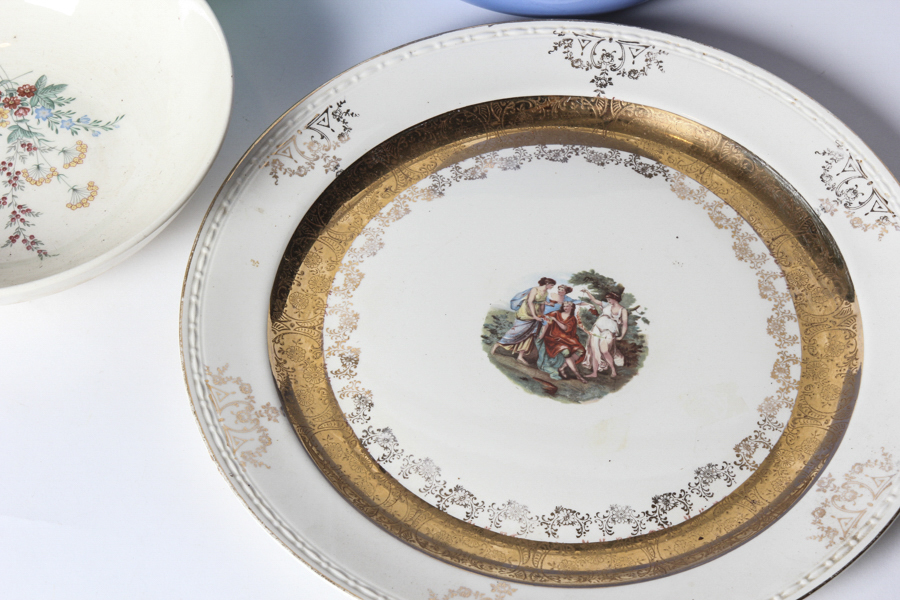 22K Gold Trimmed Plate and Dishware