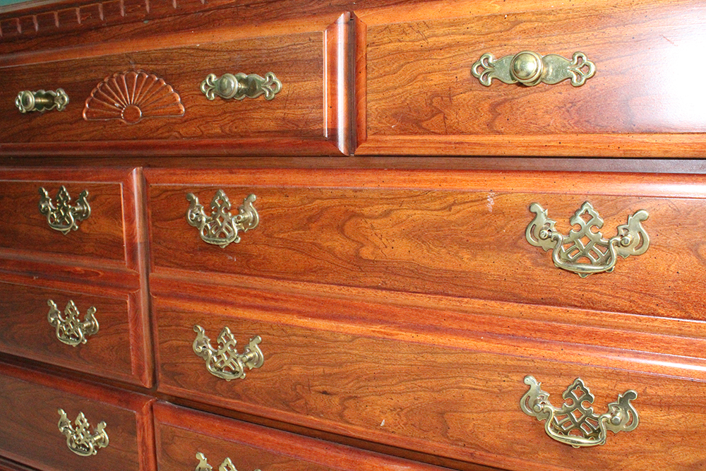 Broyhill Cherry American Traditional Dresser with Attached Mirror