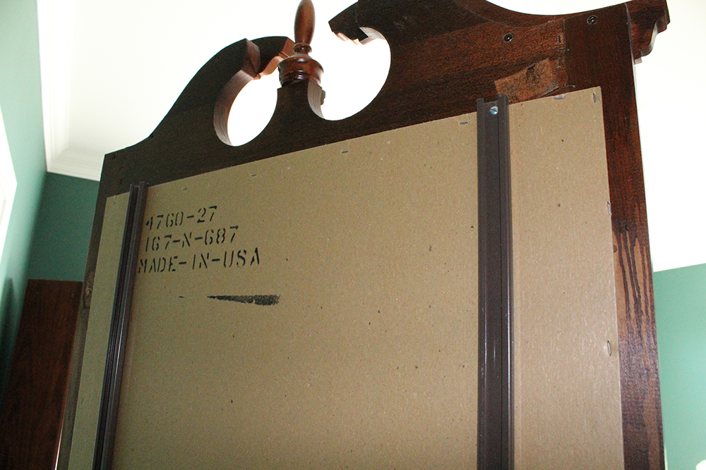 Broyhill Cherry American Traditional Dresser with Attached Mirror