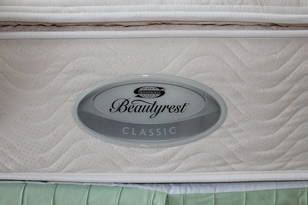 Broyhill Cherry American Traditional Queen Headboard and Bed Set