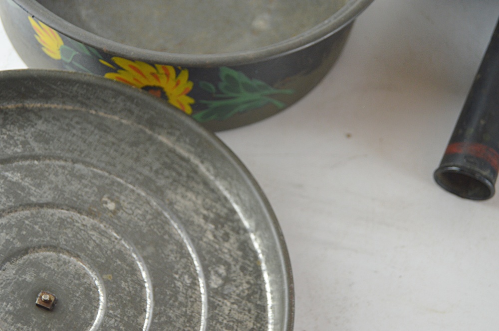 Vintage Toleware with Old German Folk Art Dustpan