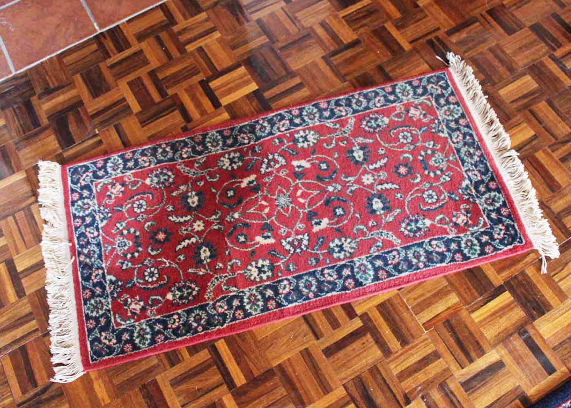 Woolmark Yun Damgasi Rug