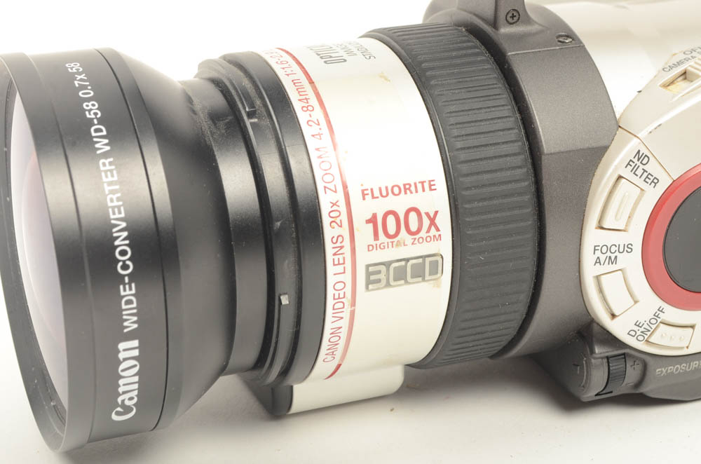 Canon MiniDV Digital Video Camcorder DM-GL1