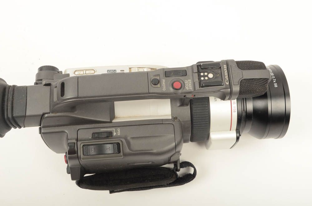 Canon MiniDV Digital Video Camcorder DM-GL1