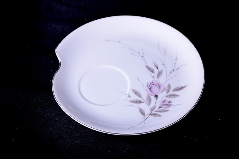 Eight Piece Vintage Rose Patterned Snack Set