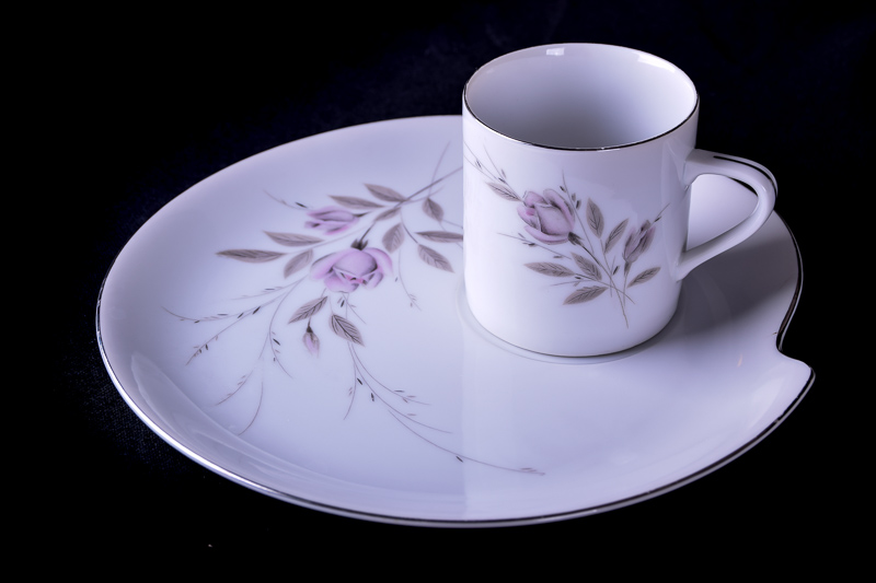 Eight Piece Vintage Rose Patterned Snack Set