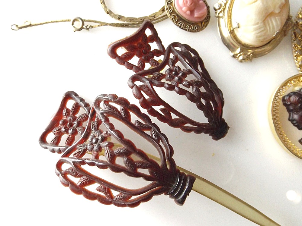 Vintage Costume Jewelry with Cameos, Bracelet