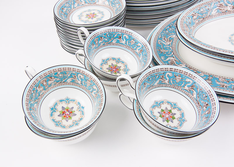 Wedgwood Bone China Florentine Pattern Set