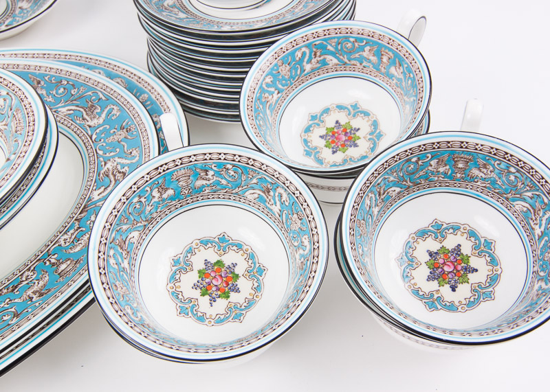 Wedgwood Bone China Florentine Pattern Set