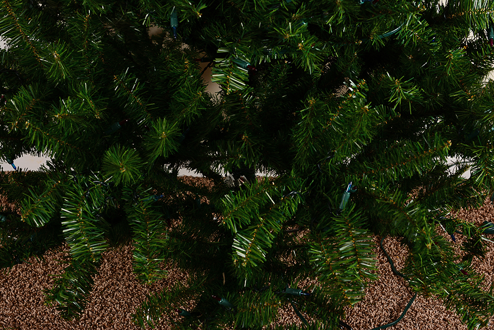 7.5' Wisconsin Fir Artificial Christmas Tree