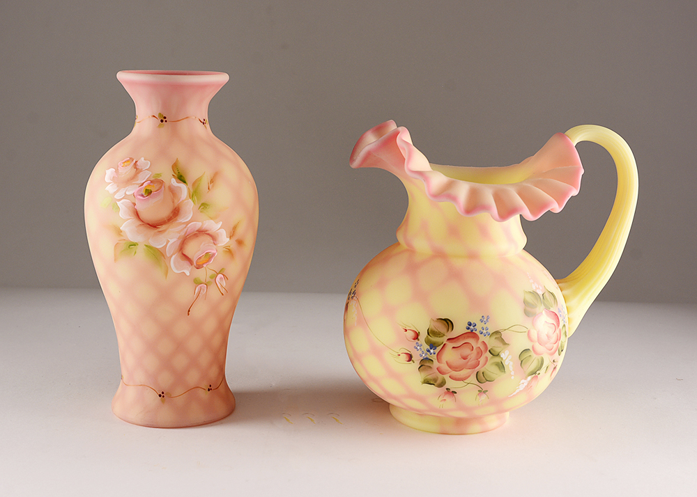 Burmese Diamond Optic Fenton Art Glass Vase