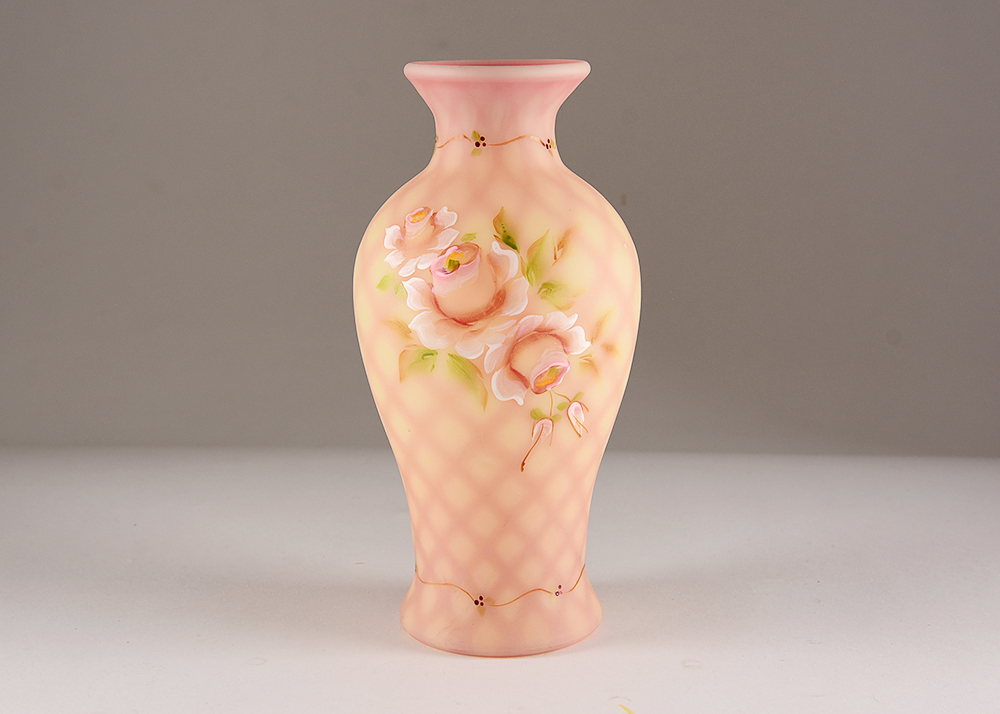 Burmese Diamond Optic Fenton Art Glass Vase