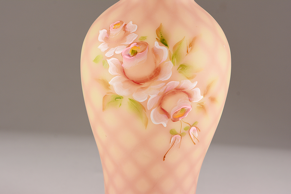Burmese Diamond Optic Fenton Art Glass Vase