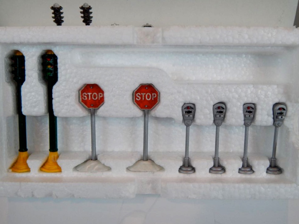 Department 56 North Pole & Alpine Village Collection