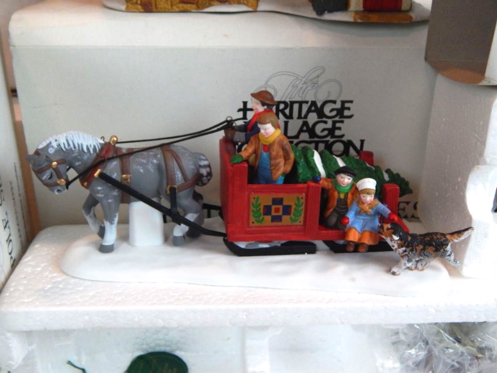 Department 56 North Pole & Alpine Village Collection