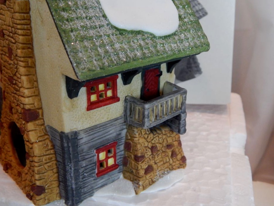 Department 56 North Pole & Alpine Village Collection