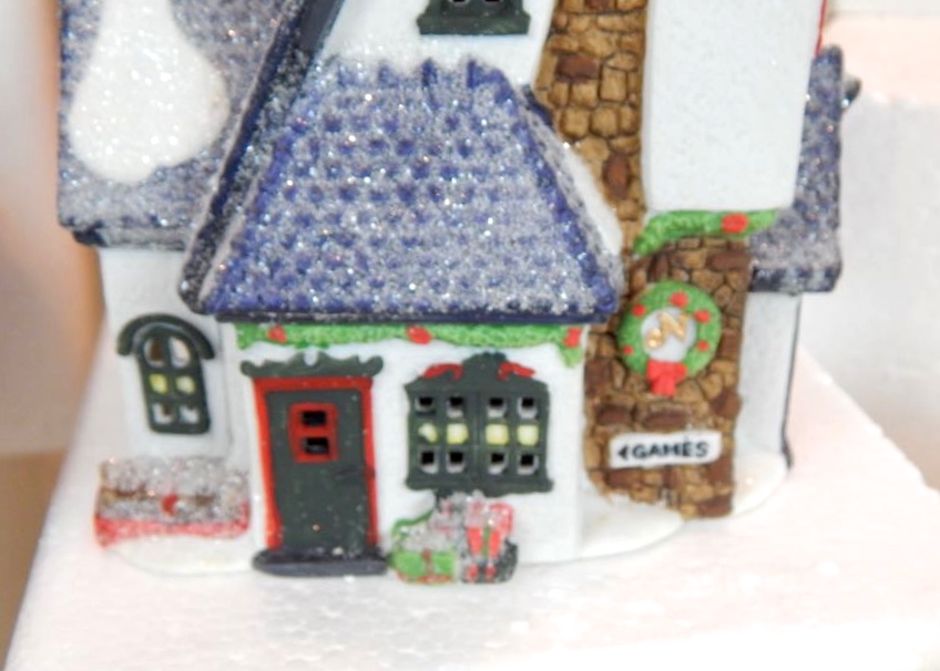 Department 56 North Pole & Alpine Village Collection