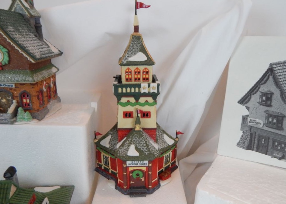 Department 56 North Pole & Alpine Village Collection