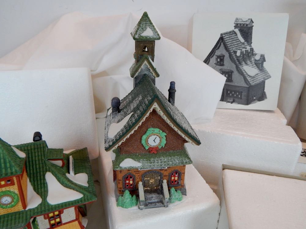 Department 56 North Pole & Alpine Village Collection