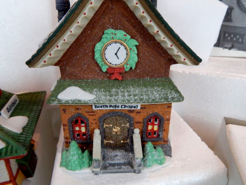 Department 56 North Pole & Alpine Village Collection