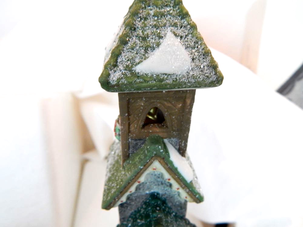 Department 56 North Pole & Alpine Village Collection