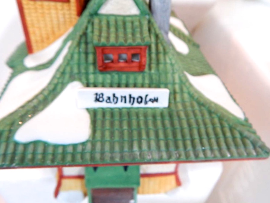 Department 56 North Pole & Alpine Village Collection