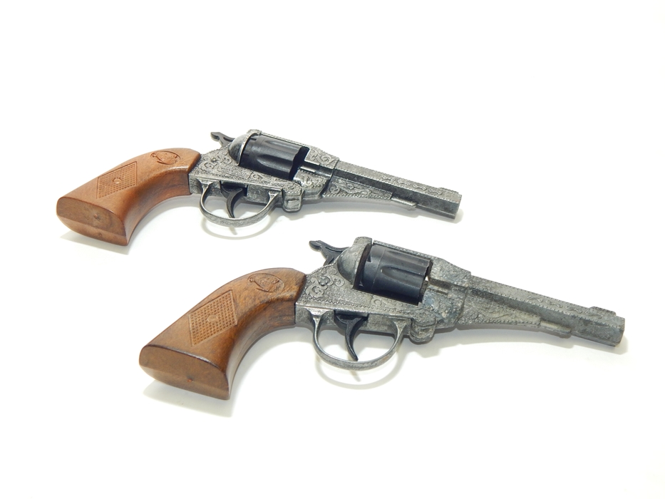 Vintage Edison Giocattoli  Italian Toy Cap Guns
