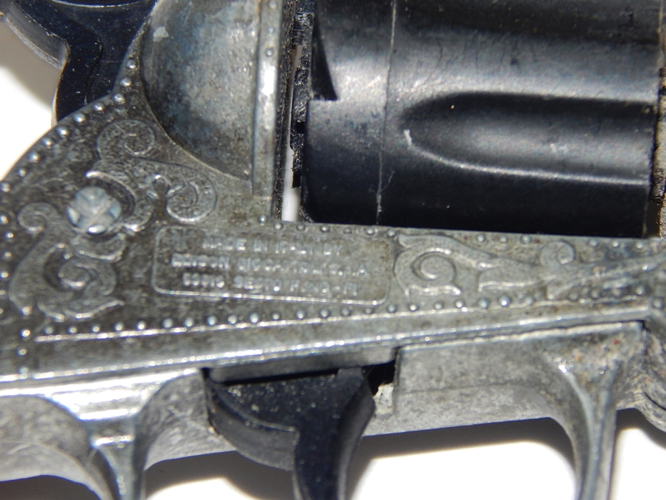 Vintage Edison Giocattoli  Italian Toy Cap Guns