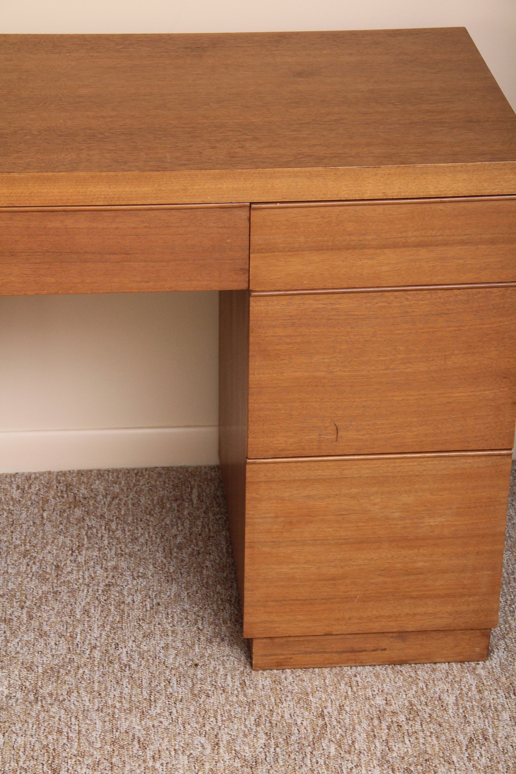 Vintage Thomasville Furniture Solid Oak Desk