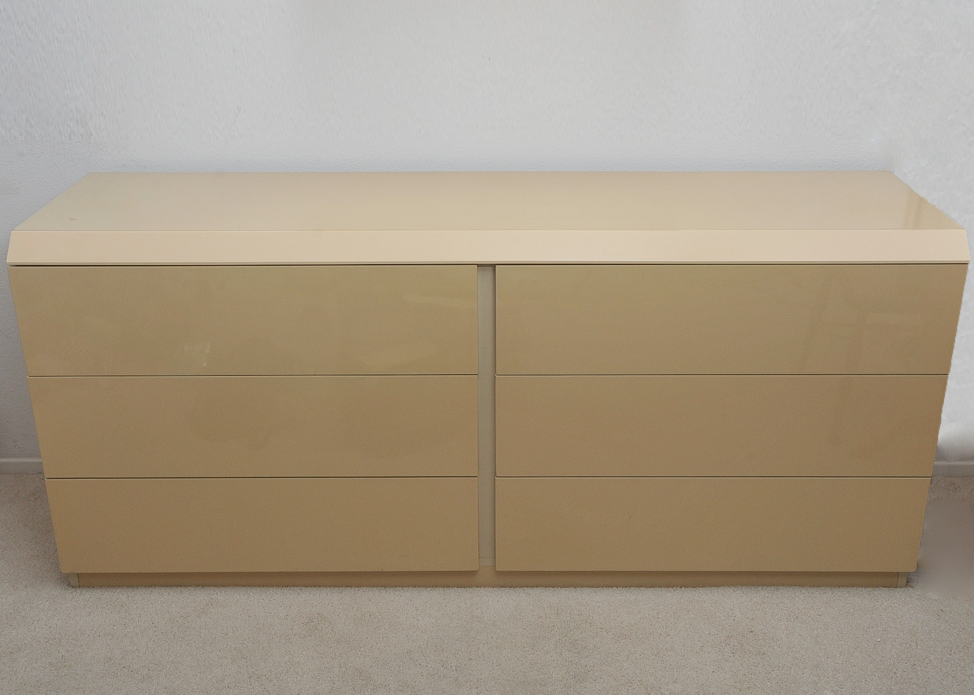 Modern Style Lacquer Dresser