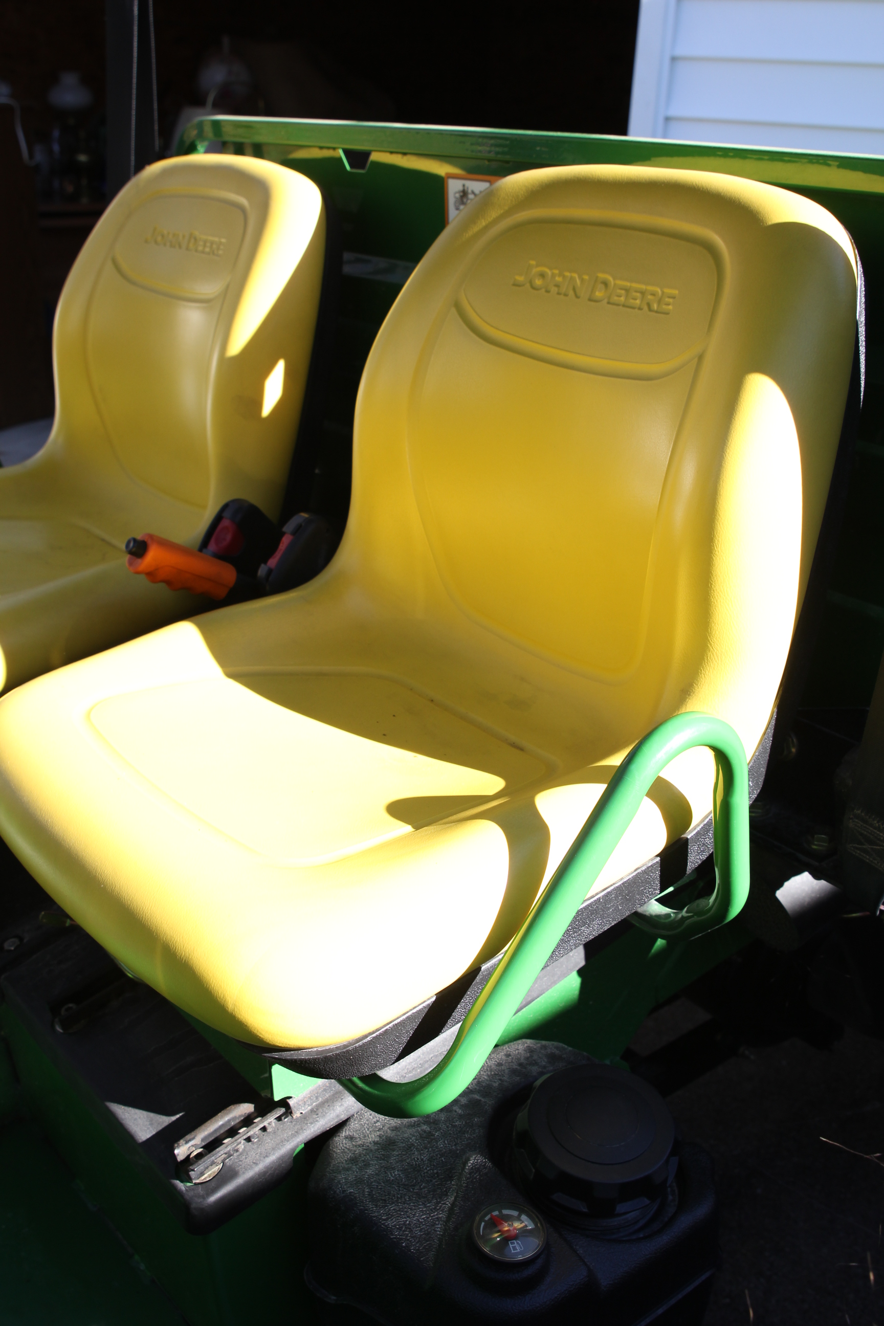 John Deere 620i Gator XUV Outdoor Utility Vechicle