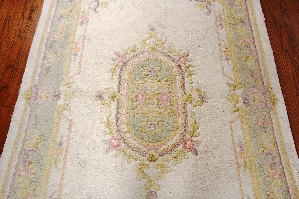 Hand-Knotted Indian Wool Cream and Flower Rug