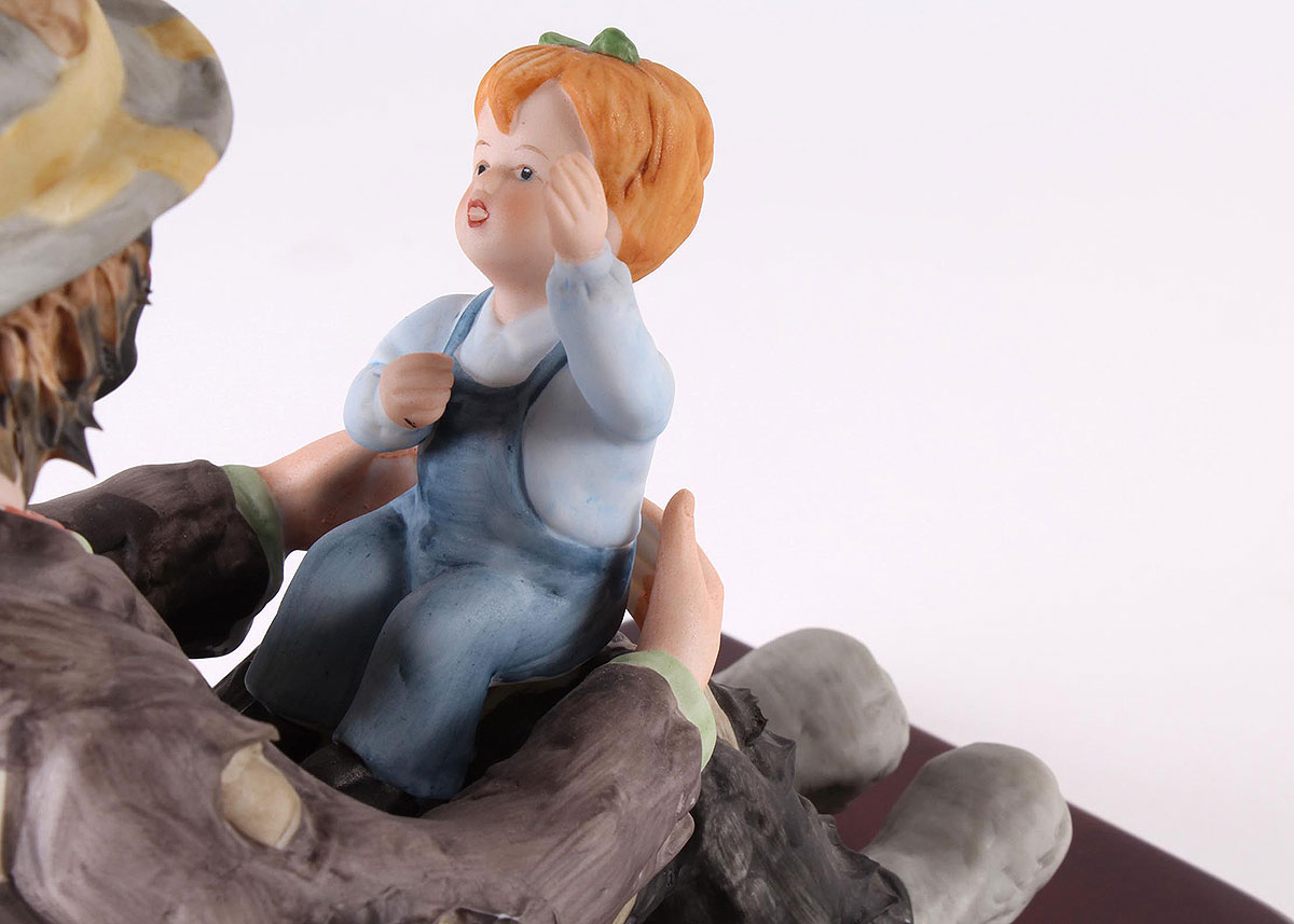 Emmett Kelly Jr "The Emmett's Fan" Porcelain Figurine